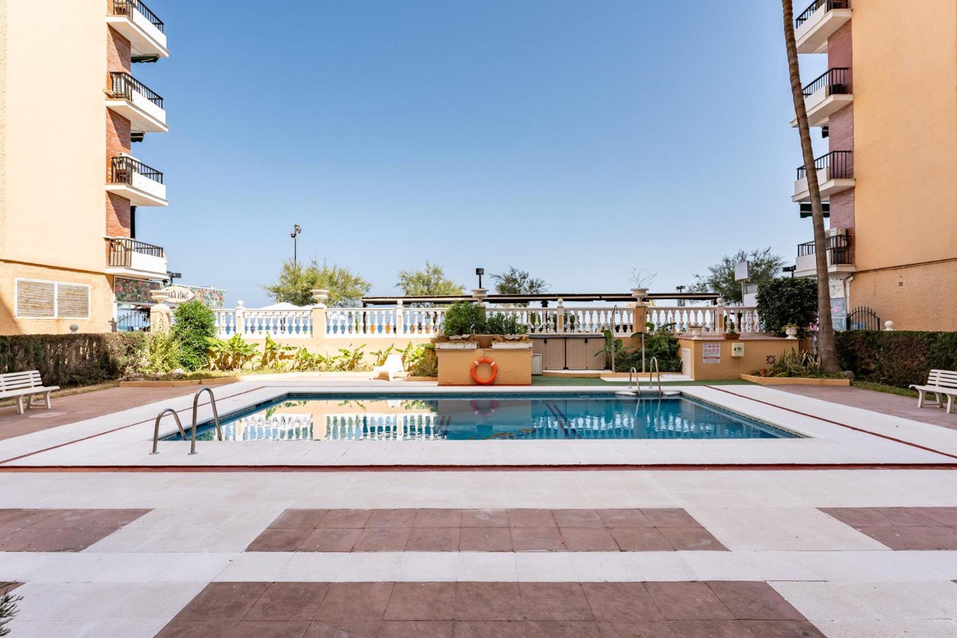 Malagasuite Golden Views ฟูเอนฮิโรลา ภายนอก รูปภาพ