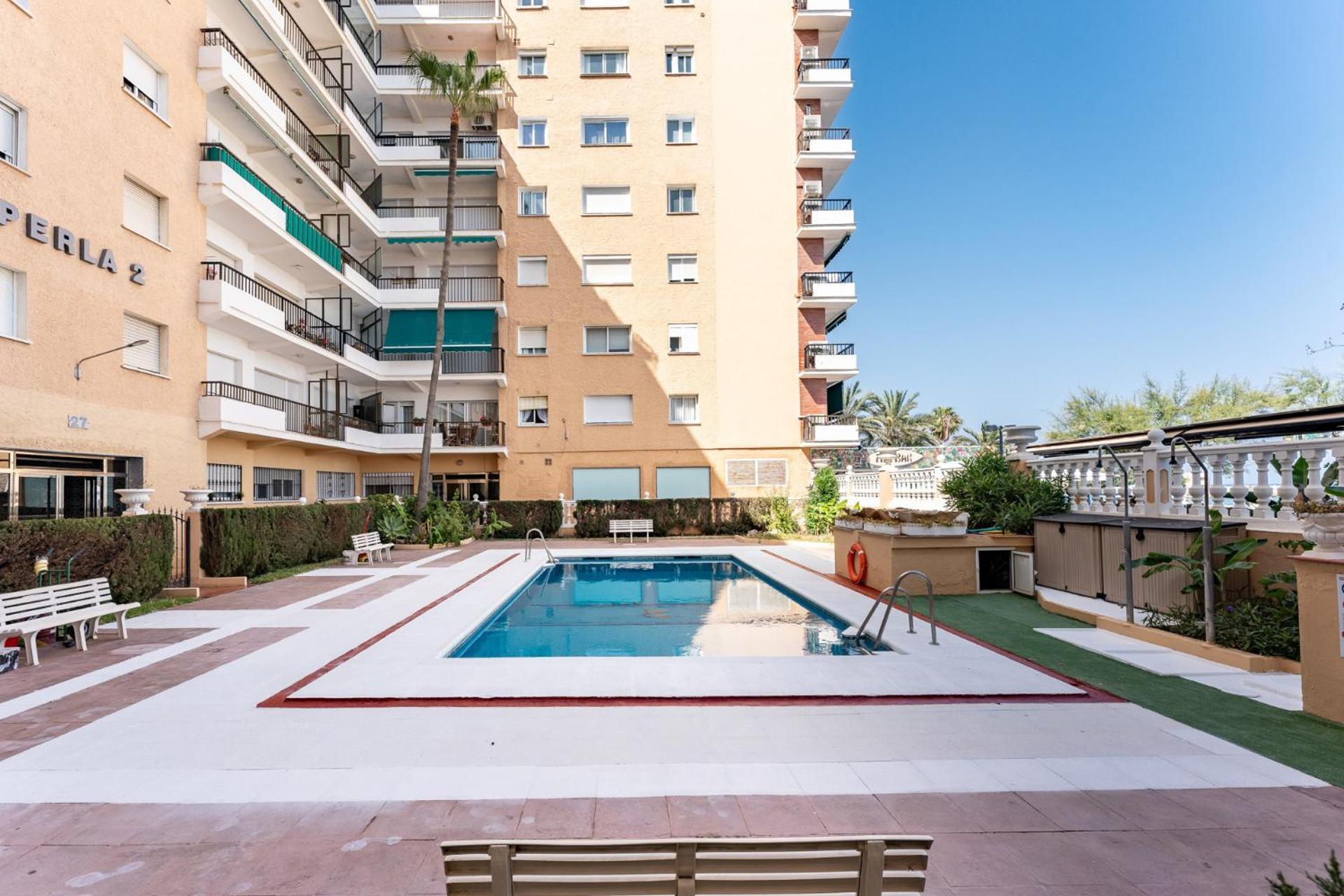 Malagasuite Golden Views ฟูเอนฮิโรลา ภายนอก รูปภาพ